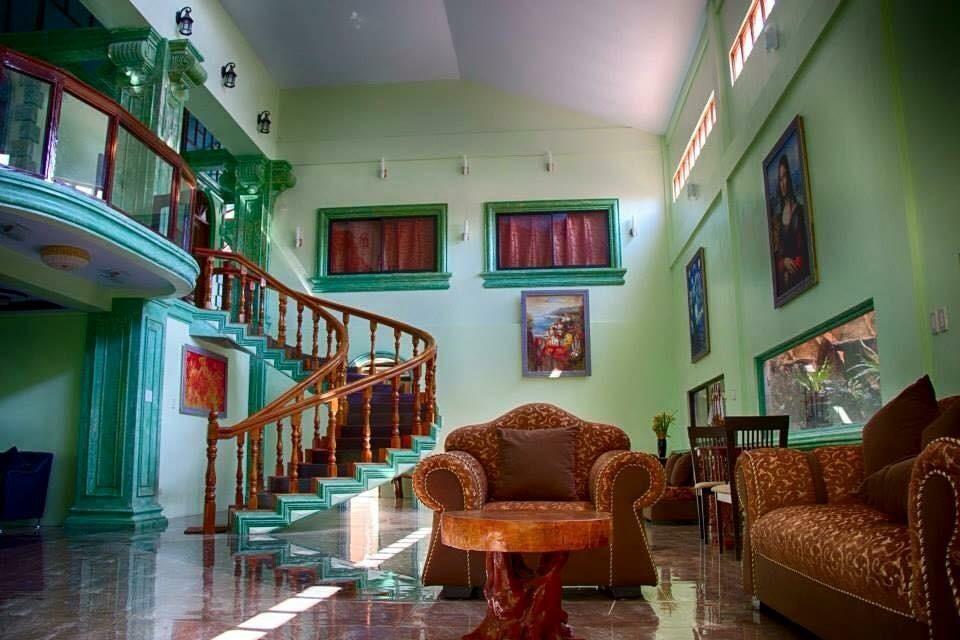 Luxus Residencia De Baler Hotel Bagian luar foto